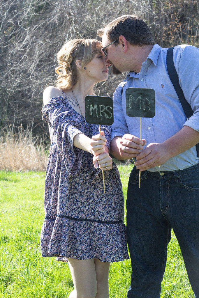 up, engagement, picnic basket, picnic, hat, spring, beautiful, in love